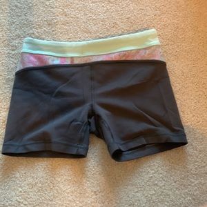 Ivivva reversible booty shorts gray